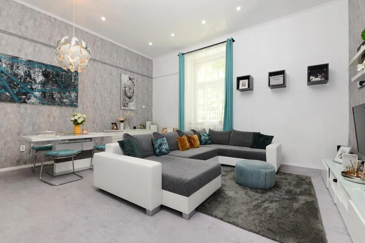 Roses Square Apartman Apartamento Budapest